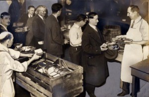 Many people required food aid during the Great Depression, and thousands of people waited in soup and bread to survive. (Historical Society of Pennsylvania)
