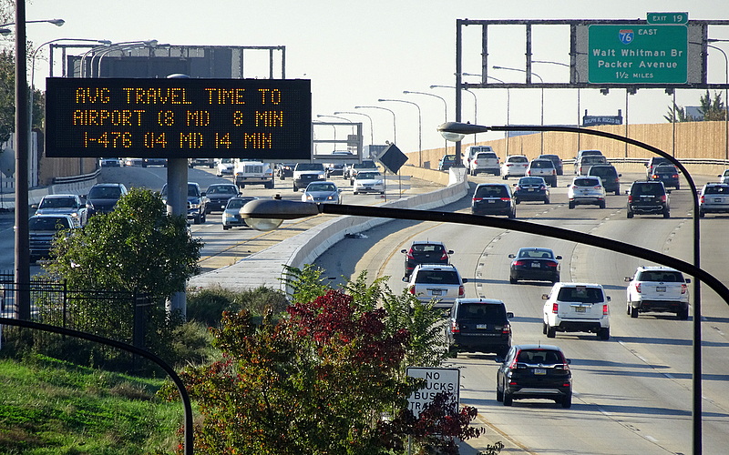 color photograph of heavy traffic on Interstate 95 as viewed from the South Street pedestrian bridge.