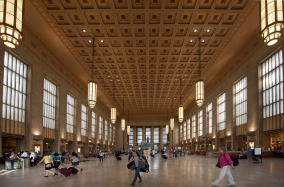 An image of the lobby of 30th Street Station.