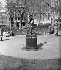 The Evelyn Taylor Price Memorial Sundial in Rittenhouse Square Created by Beatrice Fenton.