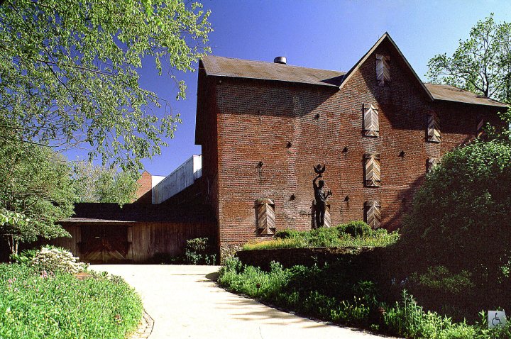 Photograph of brick mill building converted to museum