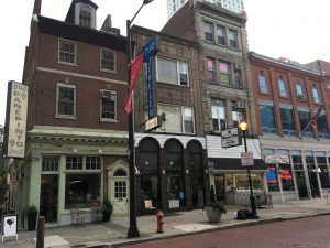 A color photograph of 700 through 708 Sansom Street in Philadelphia. 