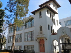 picture of cigar factory in spanish revival architecture